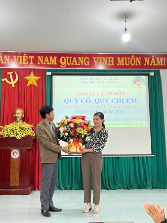 TRƯỜNG THCS TÂN HÀ TỔ CHỨC BUỔI TỌA ĐÀM KỶ NIỆM NGÀY QUỐC TẾ PHỤ NỮ 8/3